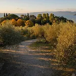 Scappo In Umbria, Maria