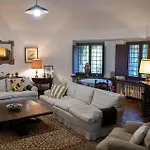 Scappo In Umbria, Maria Panicale