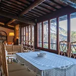 Villa Scappo In Umbria, Maria