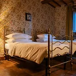 Villa Scappo In Umbria, Maria Panicale