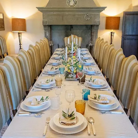 Villa Scappo In Umbria, Maria *