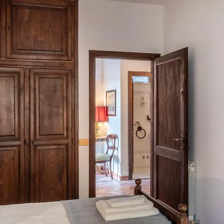 Scappo In Umbria, Maria * Panicale